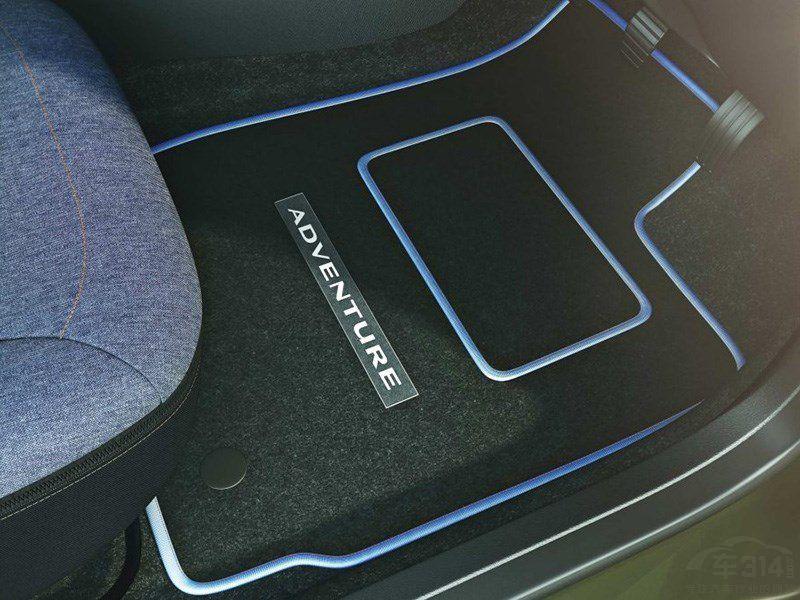 �³����β���ţ��֯����ʣ��Ǳ����ٶȱ����յ��������Χ��ʹ���˳�ɫװ��