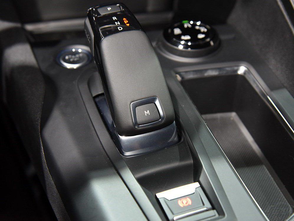 �³���λ��һ�������SUV���䳤���߷ֱ�Ϊ4510/1850/1662mm�����Ϊ2730mm��