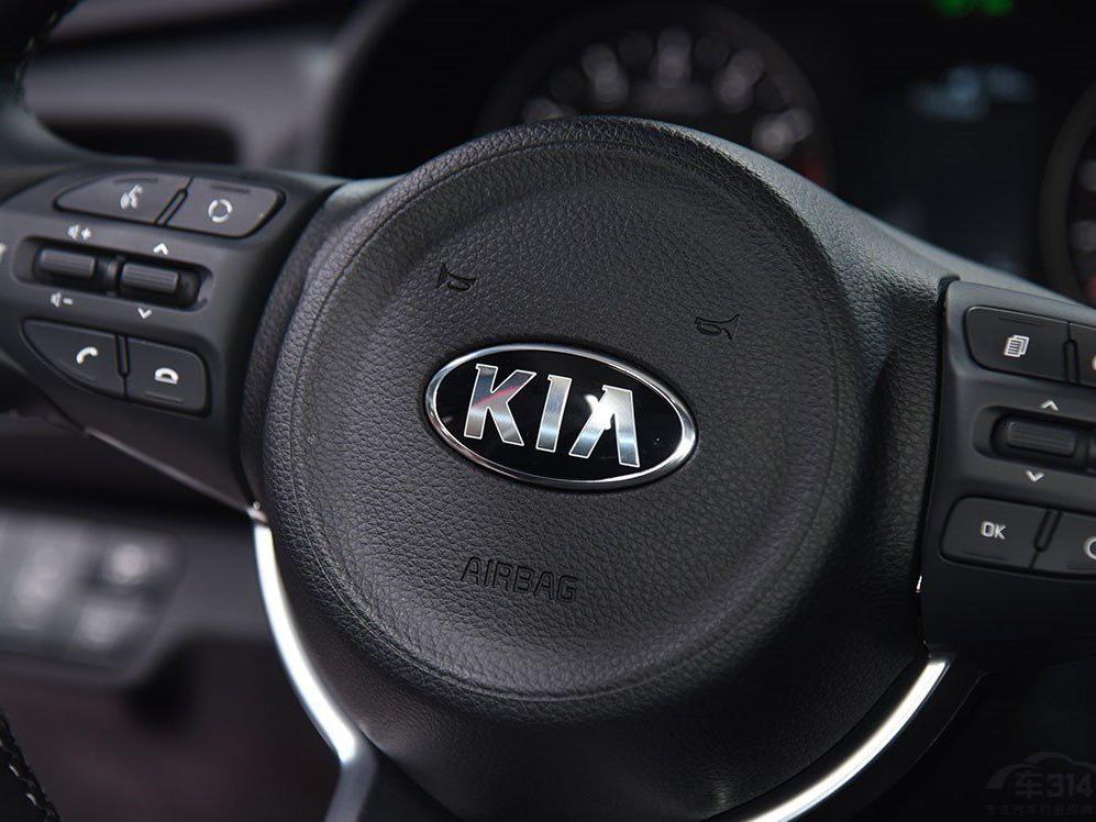 ��۷��棬��һ����ŷ������ȫ�µļ��廯��Ʒ�񣬱�־�ԵĻ�Хʽ������դ������ǰ�������������ȥ�ǳ�����ʱ��ɫ�ʡ�