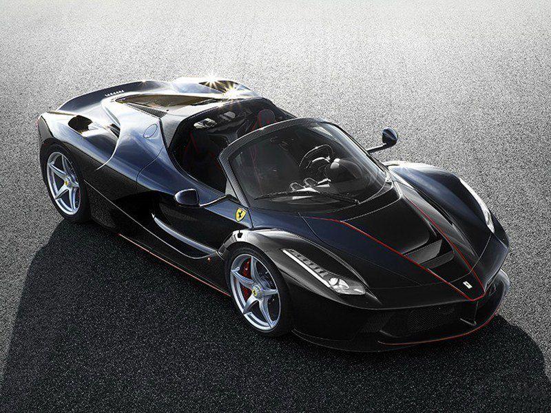 LaFerrari��Ϊ���������콢�����ڼ��ʹ��V12��������ͬʱ����������һ̨�綯����
