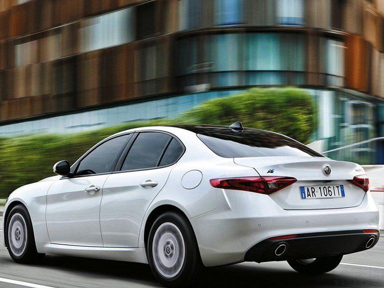 ��۷��棬�³�������ܰ������ͬ����ɫ����������ɫ�Ŀ�ǯ��˫�����챡�