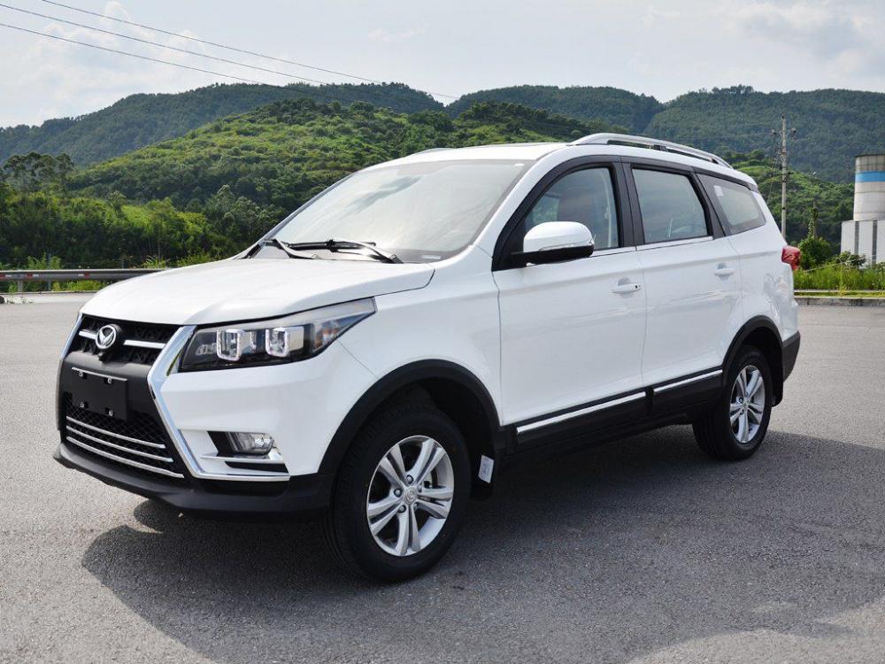 ������Ȼ���S3L��Ҹ�����Ϥ����S3��ͬ�����Ǳ�����Ʒ��7��SUV������S3Lʵ���Ͼ��ǻ���S3�������档