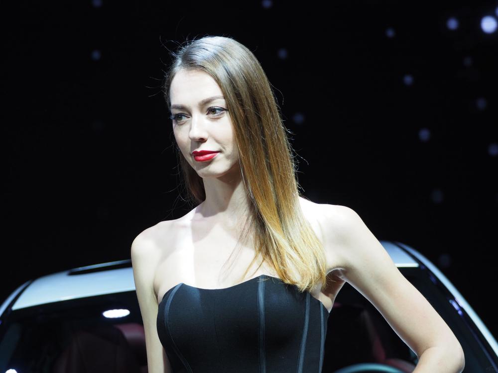 ���˾����ޱȡ�  