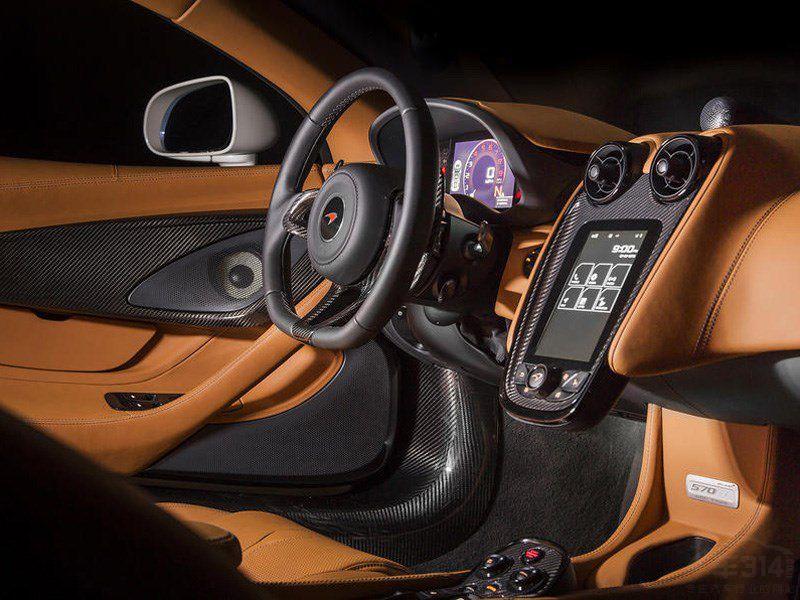 �������棬������570GT���ص���3.8L V8˫������ѹ������