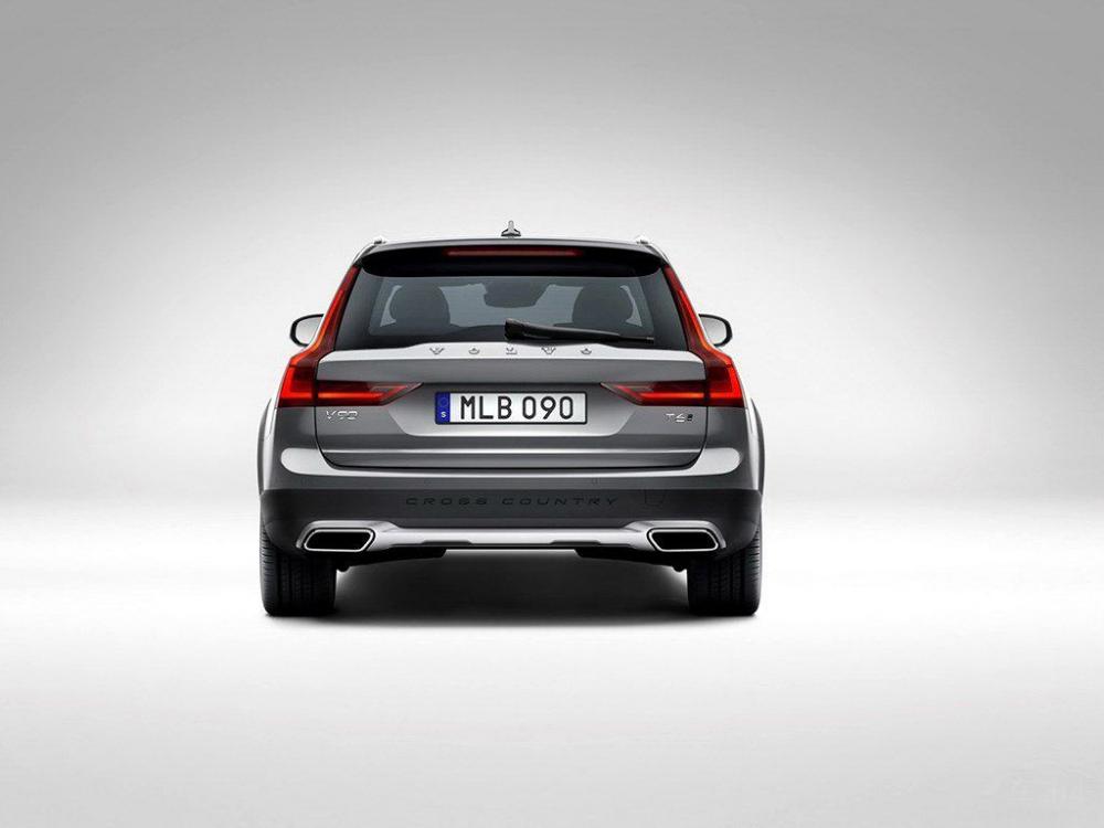 ������Ϊ������֮������LED�ռ��г��ƹᴩ�������������Ӿ�Ч���ǳ�������Ư����