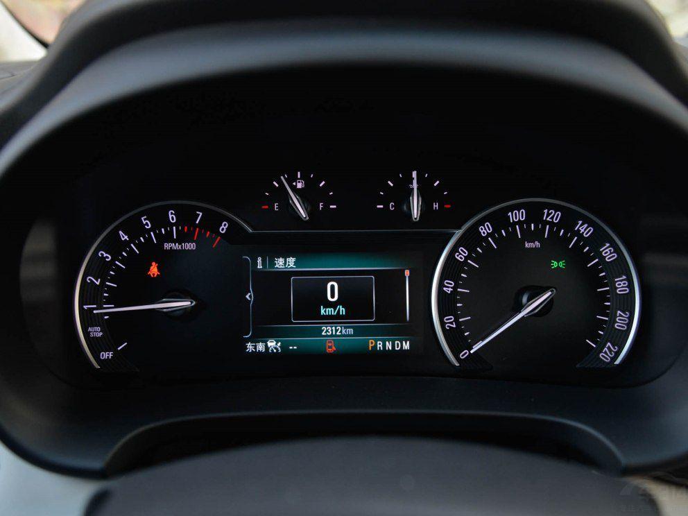 �����GL8������Ҳ��ø����ݻ����ʣ����������ߵ���ţƤ��Moon-White�¹�׷�Χ�ơ���������ɵ�����ͷ�������Ԫ�ء�