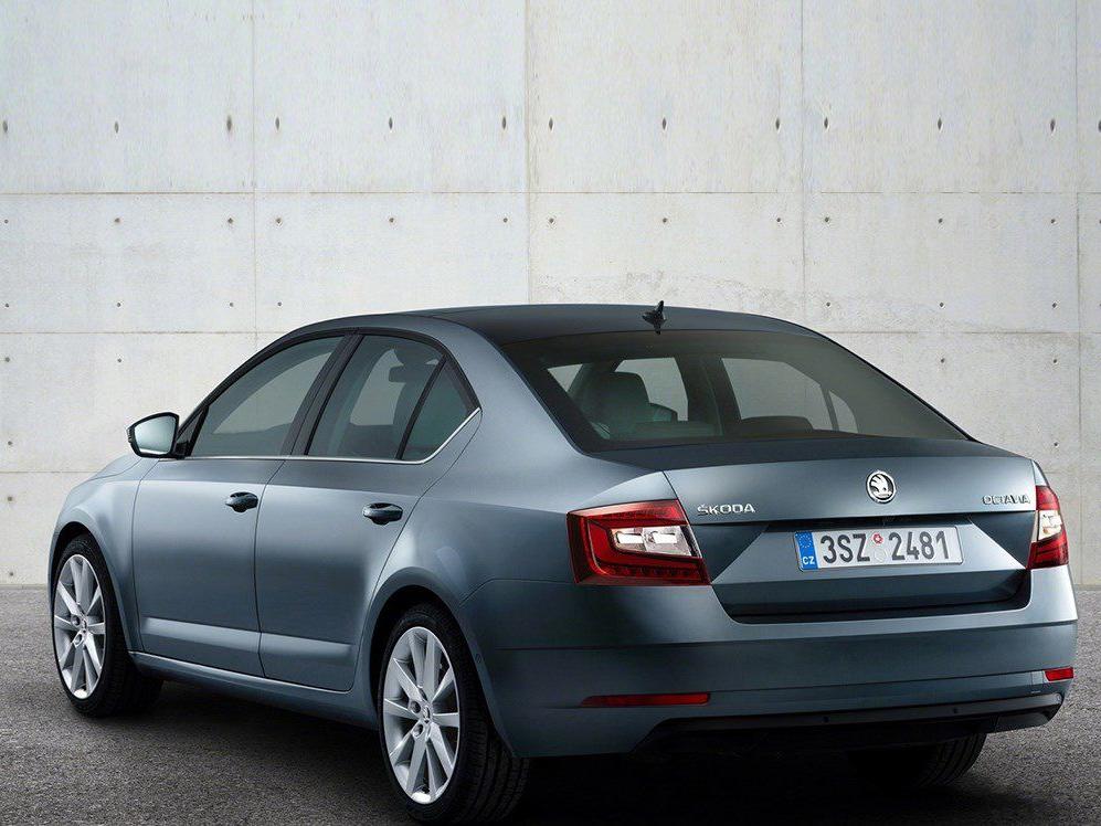 ǰ����������ȫ�µķ���ʽ��ƣ��ڲ�����ȫLED��Դ������ȥʮ�־��и��ԡ�