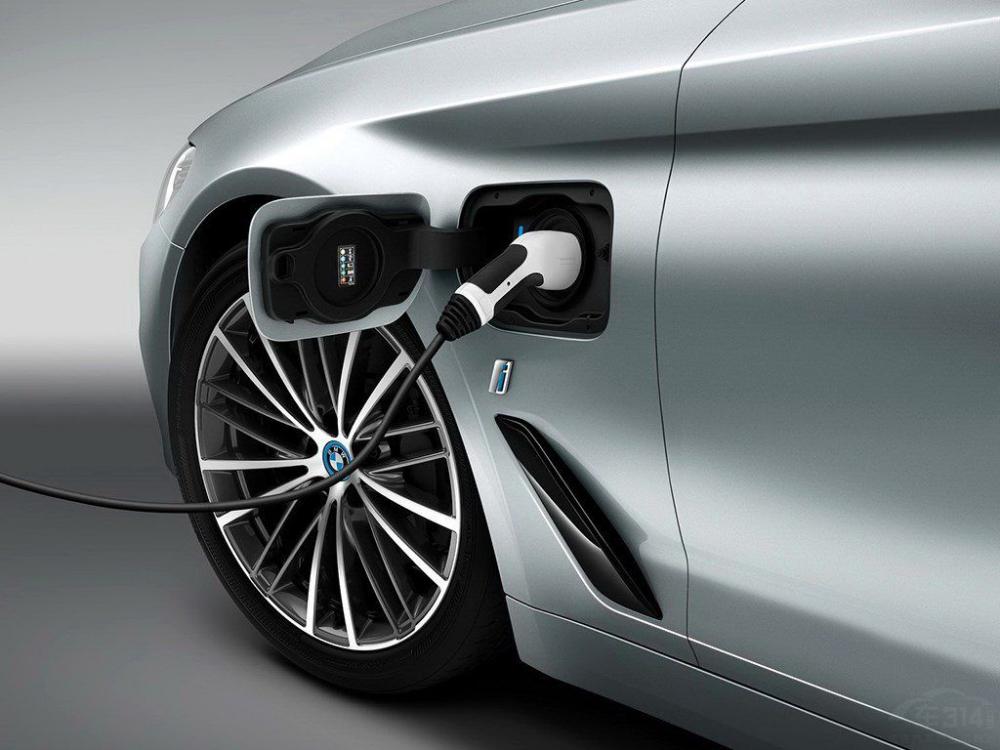 ���ڱ���������ǰ���Ӱ帽����