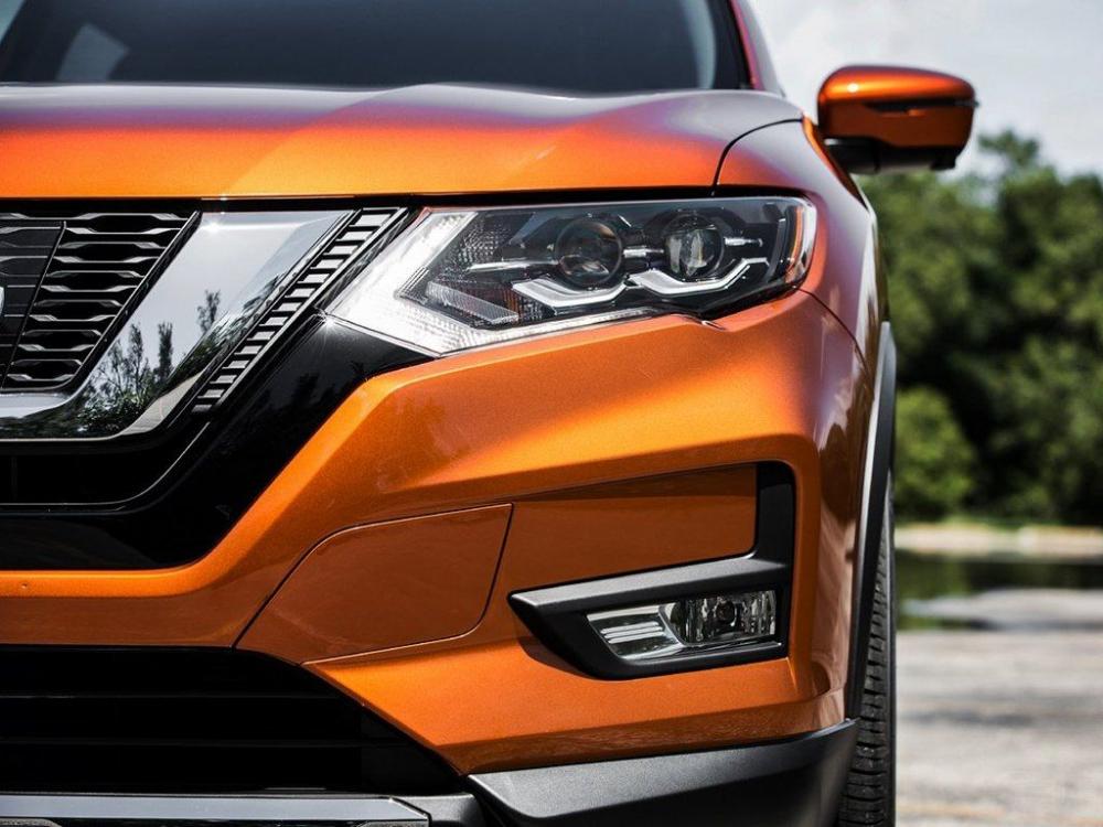 �³�β�������������ֿ��������һ�£���β�����ո�����һ����ɫװ�Σ�ͬʱ��β�������ɫ�����˵�����