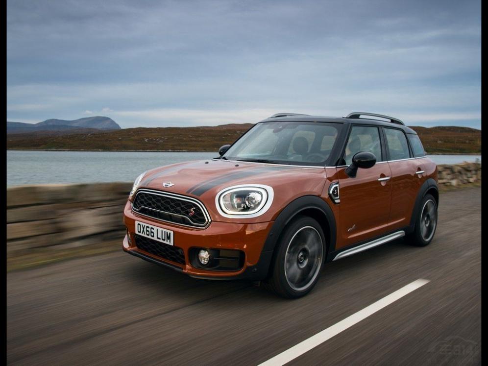 MINI������ȫ��һ��COUNTRYMAN�Ĺ�ͼ���³��ǻ��ڱ���UKLǰ��ƽ̨�������������Ϊʷ������MINI��