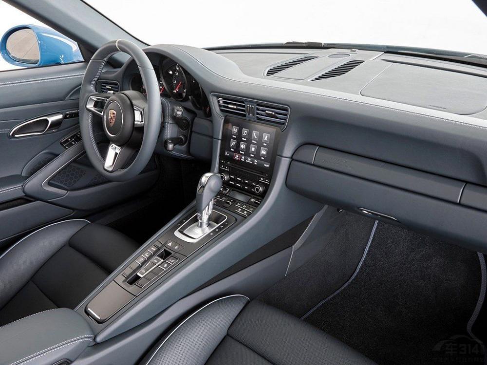 ��Ƥ���Ρ����б�ʱ��LOGO�����ͷ�����Լ�ר���ĳ��ż�װ�ΰ塣