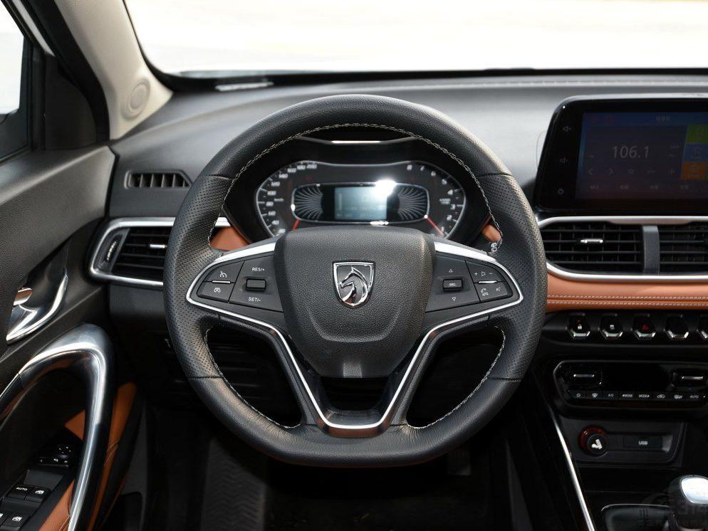 �����÷��棬һ��������Ʒ�Ƶ�ǿ�����510������ֻ������ͬ���е�����ˮƽ�������ڵ��䳵����Ϊ��ѹ���ɱ���ֻ�䱸������ʻ�൥���ң����ڳ����ȶ�ϵͳע����Ե�ڵ��䡣