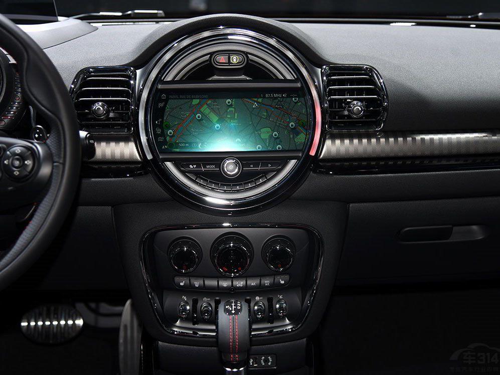 �Ӳ����������³���װ��JCW����ʽ19Ӣ��˫����˶���Ȧ�����䱸�к�ɫɲ����ǯ��