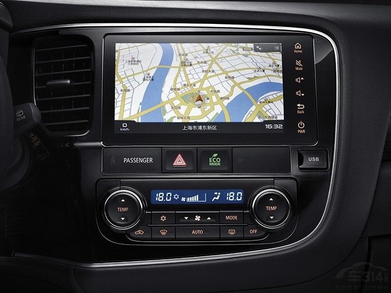 �³��䱸ǰ�����μ��ȡ��綯β�š������״�����ȶ�ϵͳ�����ж��䳵�ͻ�����������S-AWC����ȫ����������ϵͳ��