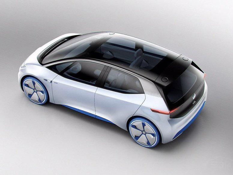 ����I.D.��������˶Կ���ʽ����ƣ�A����B�����Ǻ�ɫͿװ��