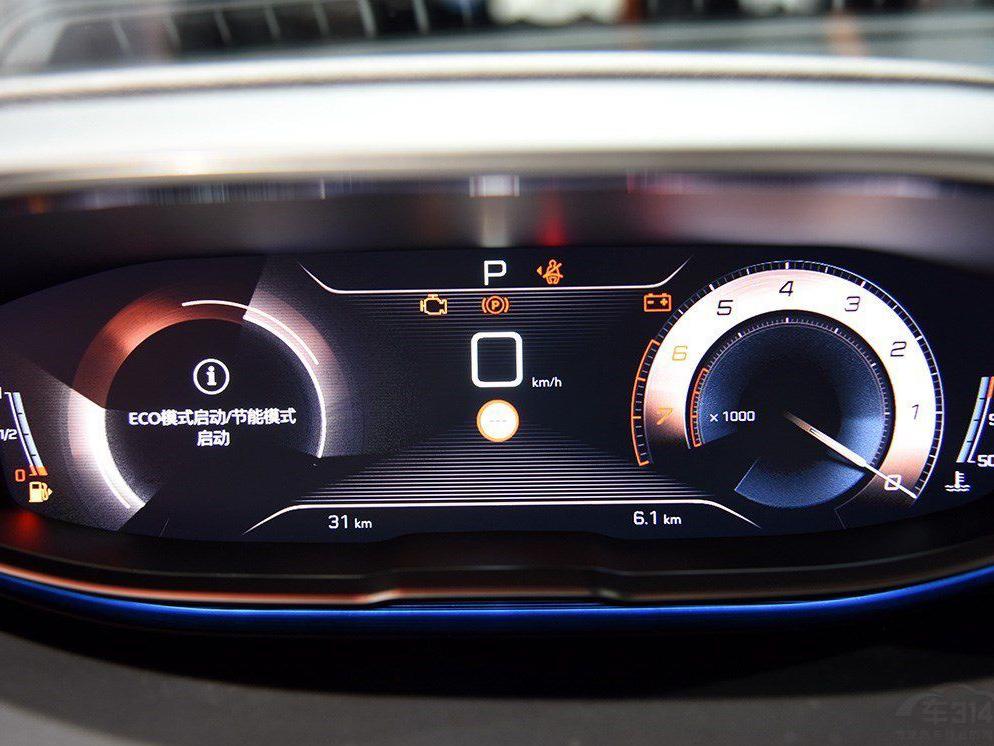 ����4008�������൱�ḻ��12.3Ӣ��ȫҺ���Ǳ���̥ѹ��⡢����Ѳ����8Ӣ���п������Զ���ͣ�ȹ��ܣ���ν��Ӧ�о��С�