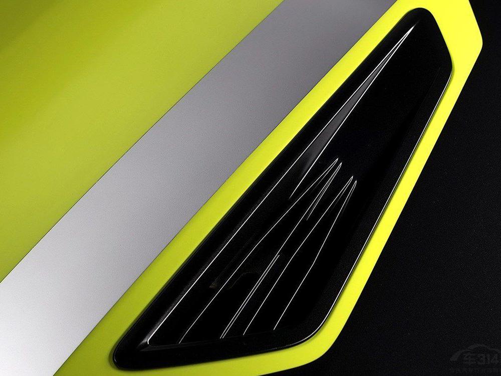 �³�ʹ���˷ǳ����޵���ɫΪ������ɫ