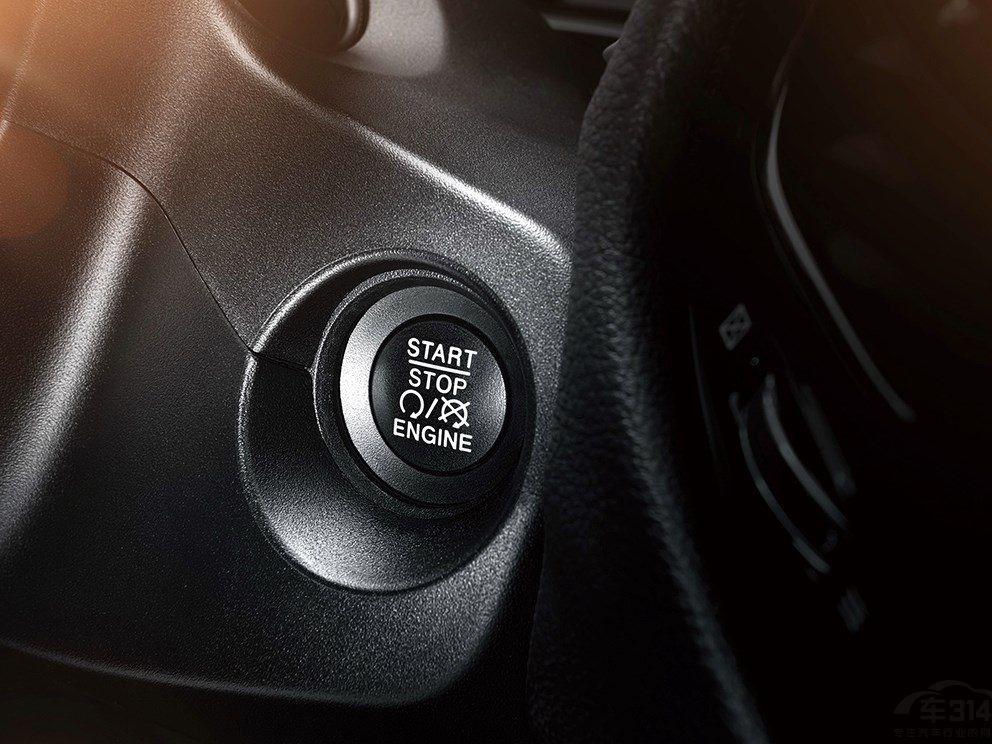 ���η��棬��ָ���߲��ú����ɹ�����ƣ��Լ������Ĳ��ֺʹ��ڵ���ɫ�����˴���һ���˶����ĸо���