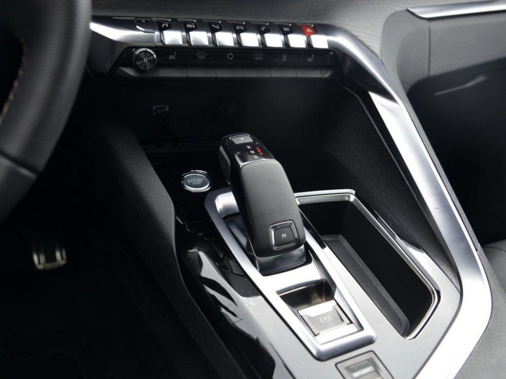 ��Ⱥ�����3008�ڳ��Ⱥ���෽��ֱ�����190mm��165mm