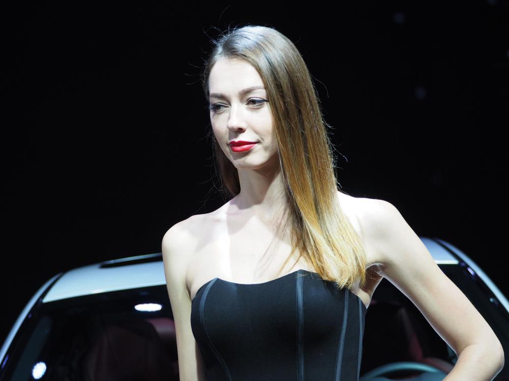 ��ɫ�ķ�˿���ٲ�һ�����ƻ���ᰵ����ӡ�