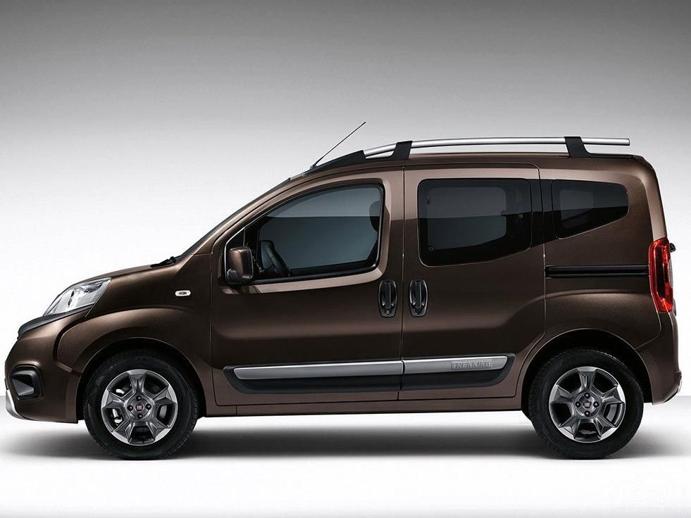 �¿�Qubo TREKKING�泵������߿���񣬲��濴ȥ�·�����ֵ�Ƥ������