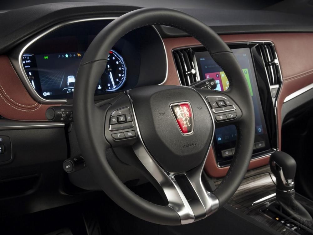 RX5�����η�������������ơ�ѡ�Ļ����������棬��չʾ���й�Ʒ������һ����ˮƽ��������