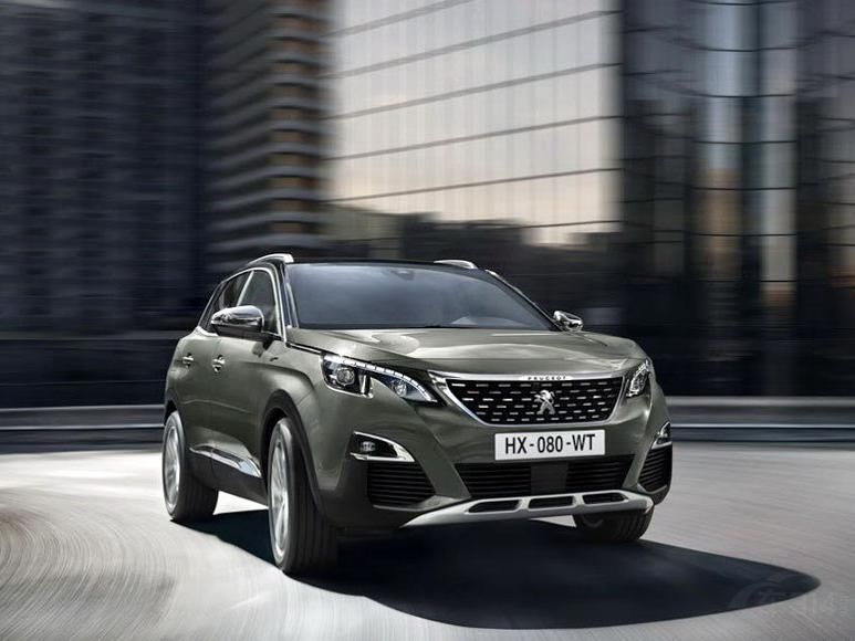 ����3008 GT��ǰ�������˵���ʽ�ĸ�դ��ͬʱ�����ֹ���������ͻ��û��ʹ����ȫ����ʽ��19Ӣ����Ȧ����β�����ó�ʹ����˫�߹�����������