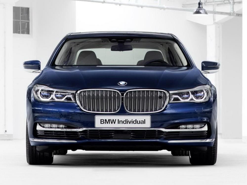 ͬʱ���ó�װ����һ��ȫ�����͵�20Ӣ�����Ͻ���Ȧ������B����λ�������ֹ���̵ġ�The Next 100 Years����ʶ��