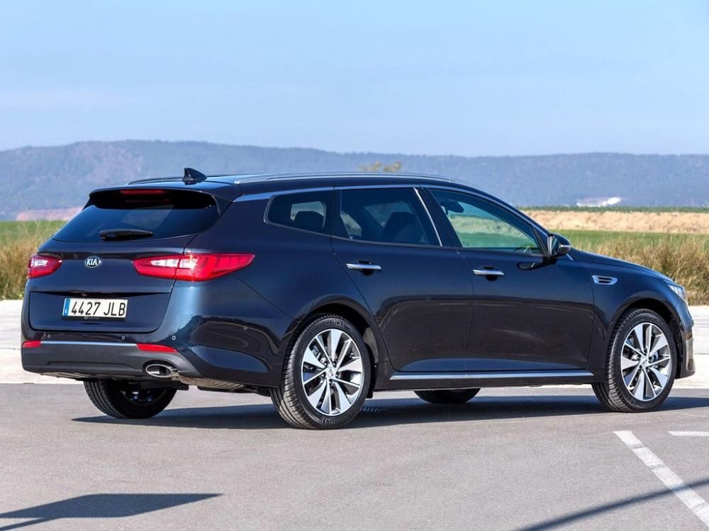 K5 Sportswagon���͵ĺ����ݻ�Ϊ553�����������οɸ���4/2/4�ı����ŵ����������泵������������