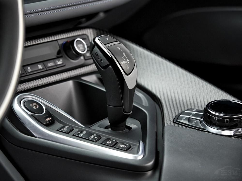 ����ϵͳ��1.5T����������ѹ��������һ̨�綯����ɡ�