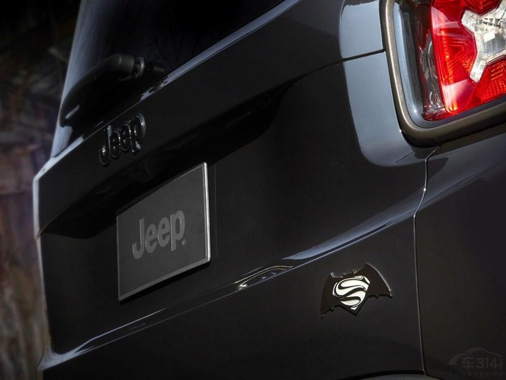 ���η��棬����ر�泵����һЩϸ���ϲ����µ�װ�Ρ�