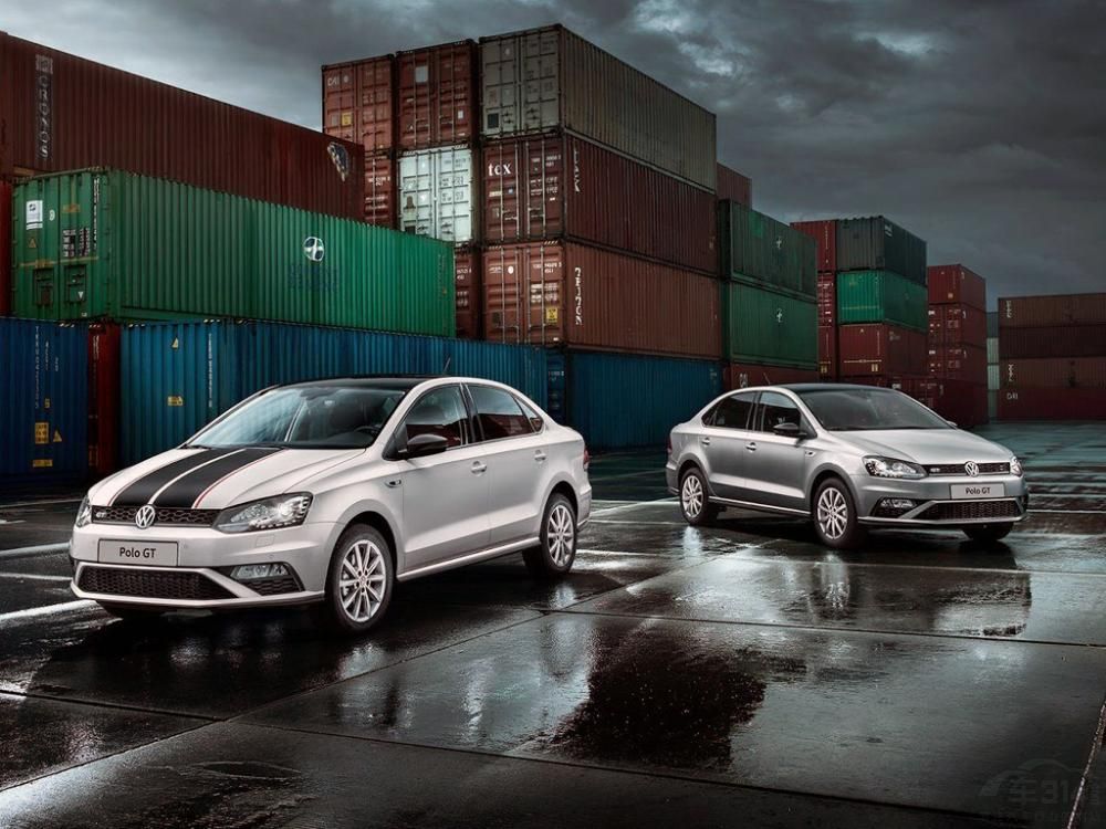 �����POLO GT���������Ƹ߶���GTI�����ϵķ���״������դ���³����䱸�˴���LED�ռ��г��Ƶ������ơ�