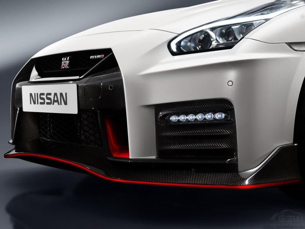 �³����ɴ���3.8T�������������˴�ǰNISMO���͵Ķ��������