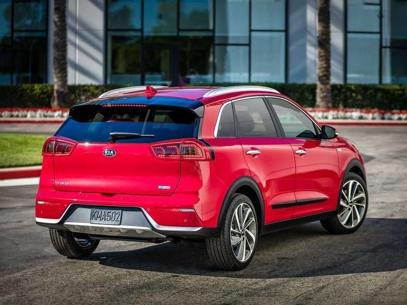 Niro���������ͬ�����кܶ��µ�Ԫ�أ���ɫ���ɫ������п�̨��ƺ����ִ��С�