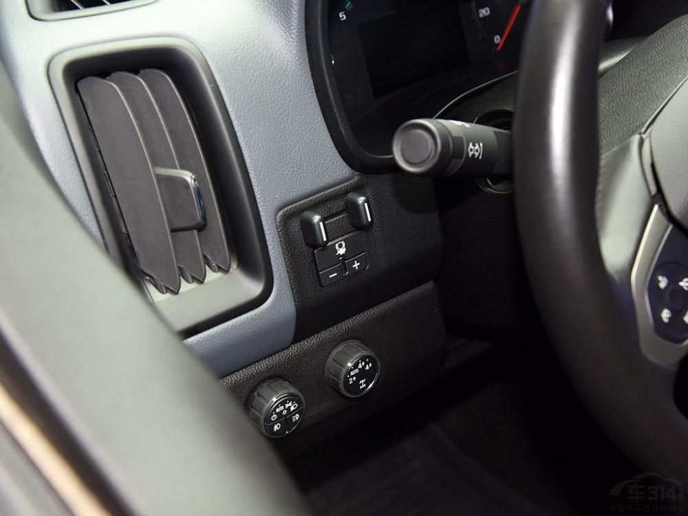 �³�ӵ��5712/2131/1791mm�ĳ����ߴ磬�Լ�3569mm����ࡣ