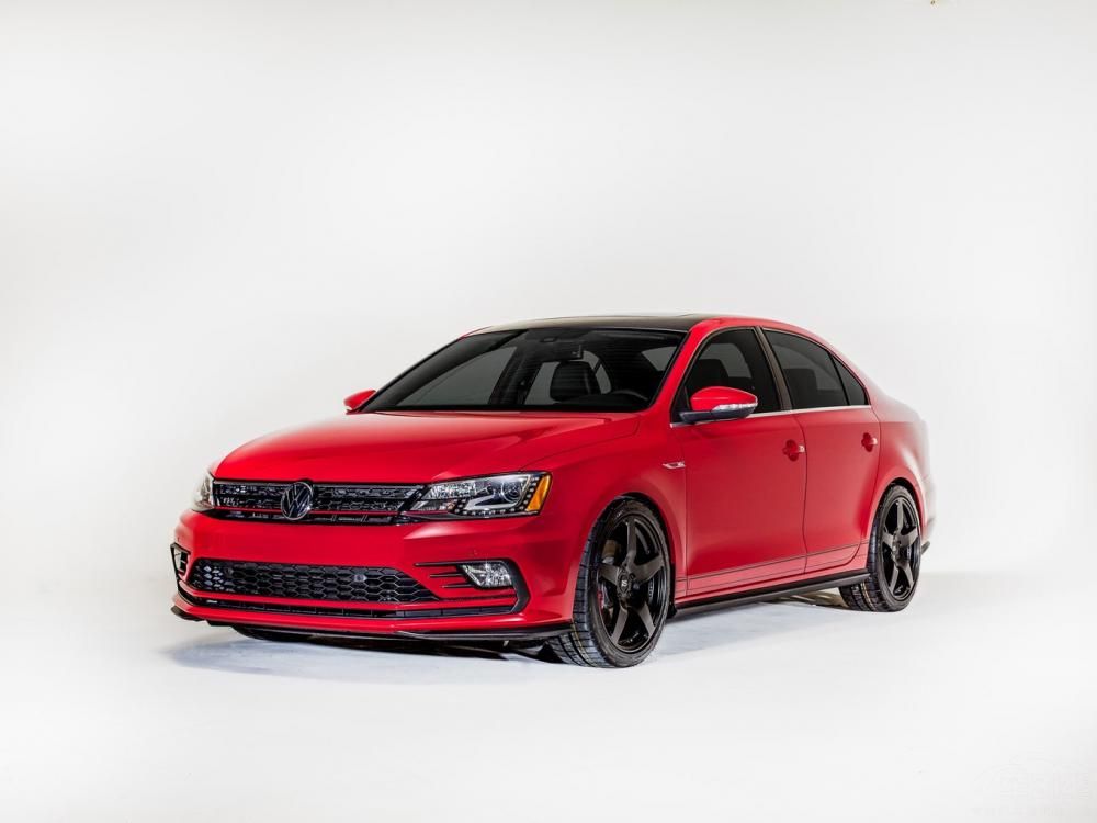 ���ư�Jetta GLI�����ڻ�װ��H&RƷ�ƵĿɵ����������Լ�������NeuspeedƷ�Ƶ�18Ӣ��RSe52��Ȧ�������·��g-Force Rival��̥