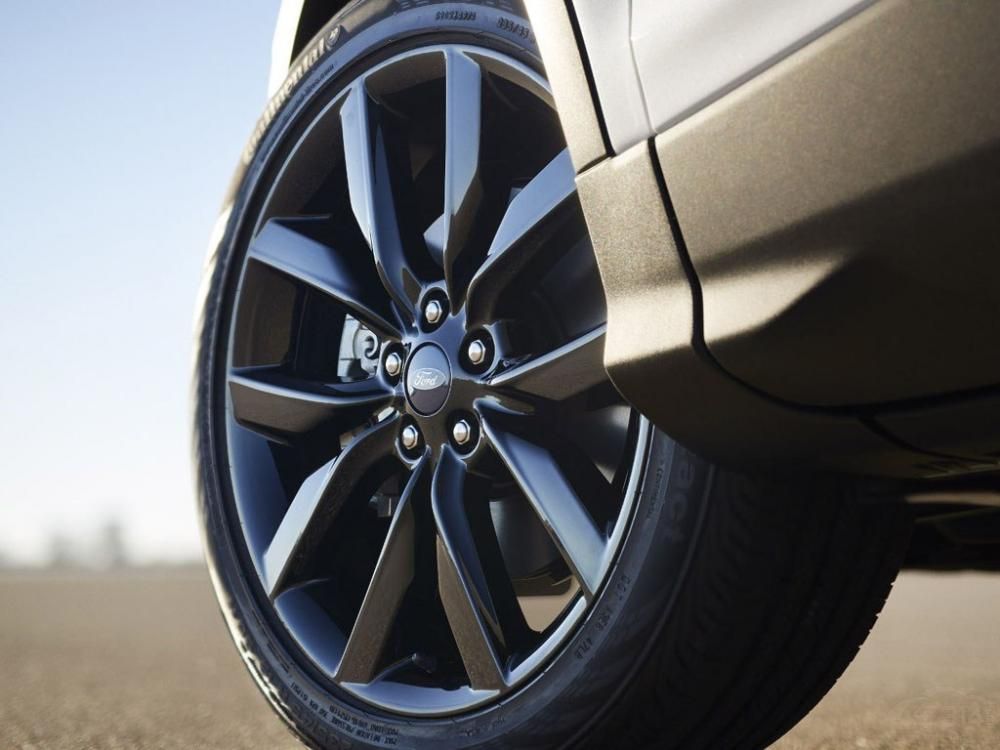 �������ı仯���Ƿ����̱���˸����˶�������ʽ���ͣ�����ͳ��ɲ�����˵���פ�����������͸�������ʱ�С�