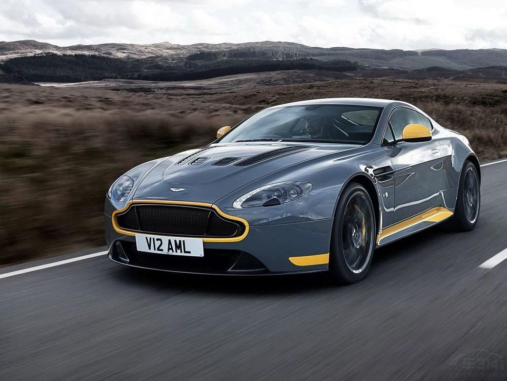 �³����д���7���ֶ�������ĳ��ͣ���7���ֶ�������������˶�����У