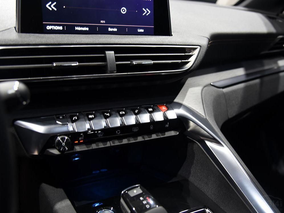 3008 GT����۷���������˶����ĵ���������ȫ�µĵ���ʽ������դ�������䱸��LED��ơ�