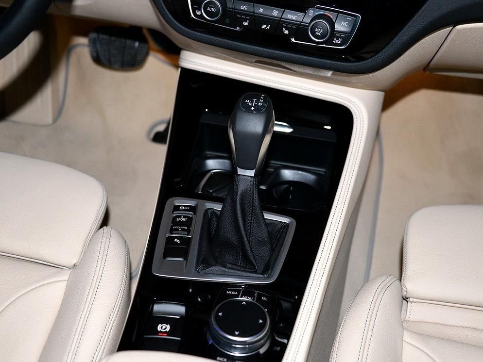 �������뱦����һ��X1�Լ�2ϵ�˶����г���ͬ�Ĵ�ͳ��еʽ���ѡ�