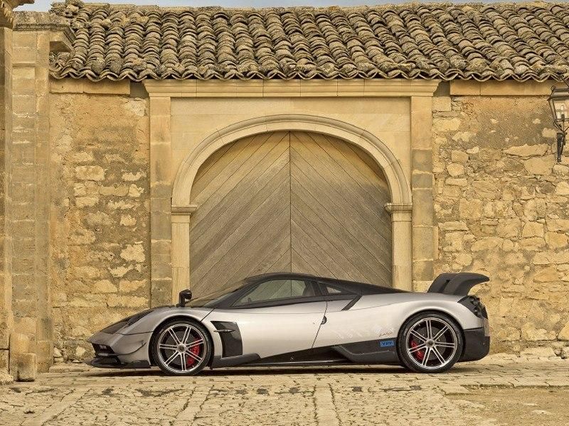 ��ͷʹ����˫�������Ƭ����β��ɢ���ߴ�Ҳ����ͨ������ˡ�