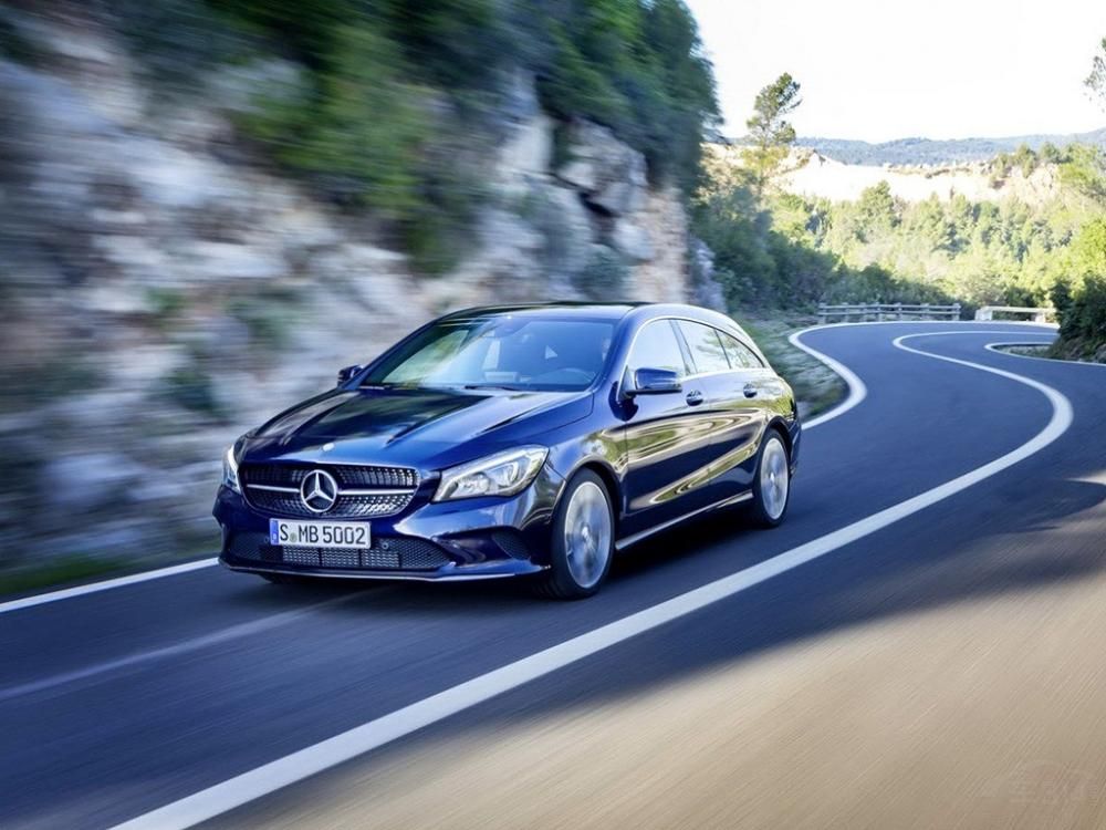 ����CLA��AMG CLA 45�Լ����Ե�Shooting Brake�汾���¿�͹�ͼ����������Shooting Brake����Ϊ����װ������������ָ�ӳ����Ʊ�������