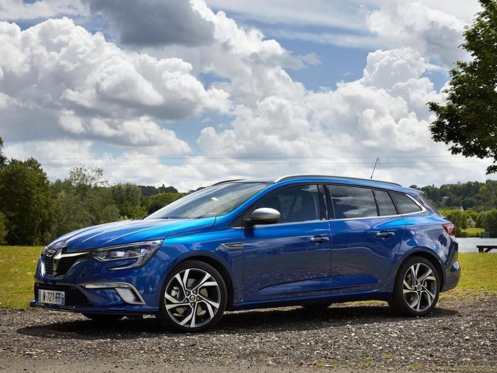 ǰ��������LED��Դ��ƣ��ռ��г�����Ʒǳ����У�ͬʱ�ó�ʹ���˺�ɫ��״��ǰ������դ�������ڣ��Ӿ�Ч��ʮ���˶���