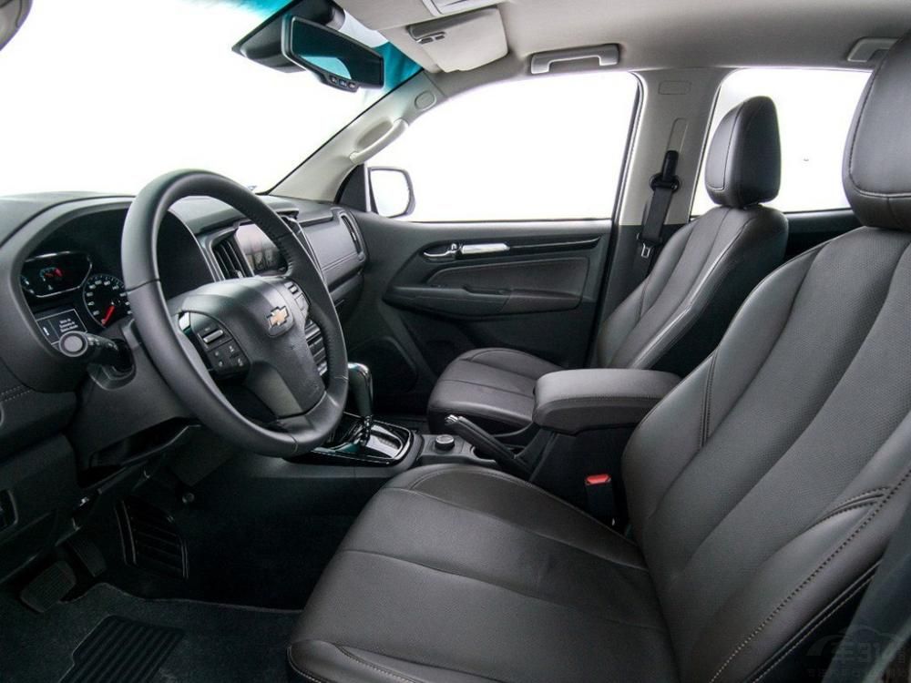 �����Ժ�ɫΪ��ɫ��