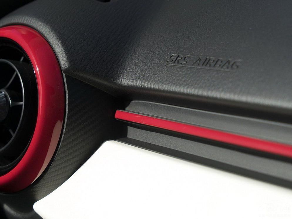 �������Σ��궯������ͬ������������չ�֣����Ρ��Ű�װ�Ρ��п�̨�ΰ�ȶദ�ط����С�