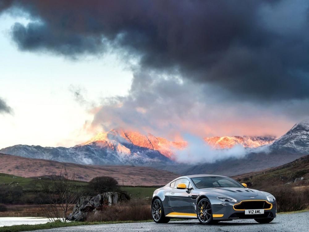 �������棬2017��V12 Vantage S����6.0L V12�������������573���������Ť��620ţ����