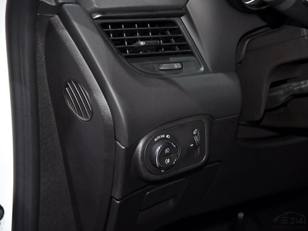 �³��п�̨�Ϸ������˴�ߴ���Ϣ������ʾ����ȡ�����ֿ���п�̨�ϵ��������������