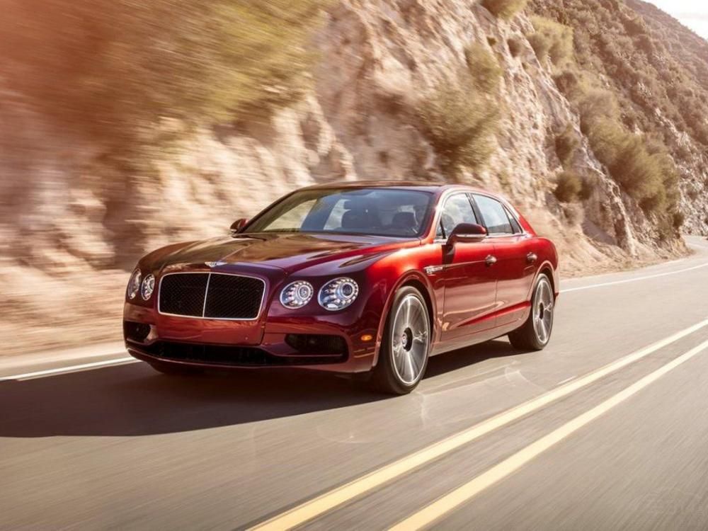 ���β��֣������ɳ�V8 S�����˴��л�����Ƭ������ʽ�����̣����������Χ��Ȼ�����˱������ͺ������ŵķ��