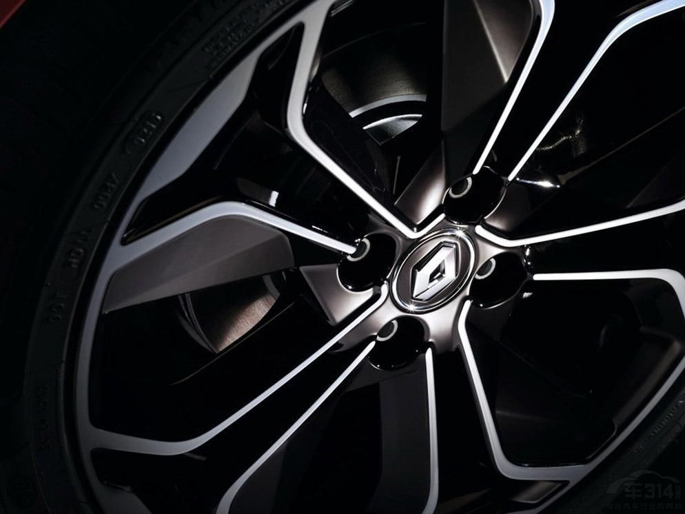 �¿�Clio����ӵ��4��ȫ�µĳ�����ɫ�Լ�������ʽ����Ȧ�ɹ�ѡ��