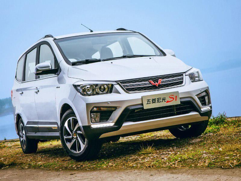 ���й�һ�ᵽ���񳵡����֣���������Ī������2010��9�·����п�ʼ���������������һֱ�������2015���ۼƳ���250������